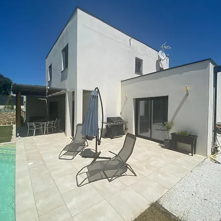 La Bella Villa Nimes